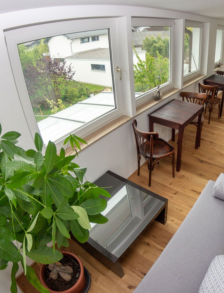 Ruhe ecke mit Tisch und Couch