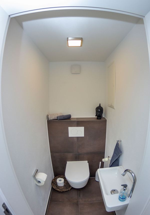 Ferienwohnung WC mit Waschbecken